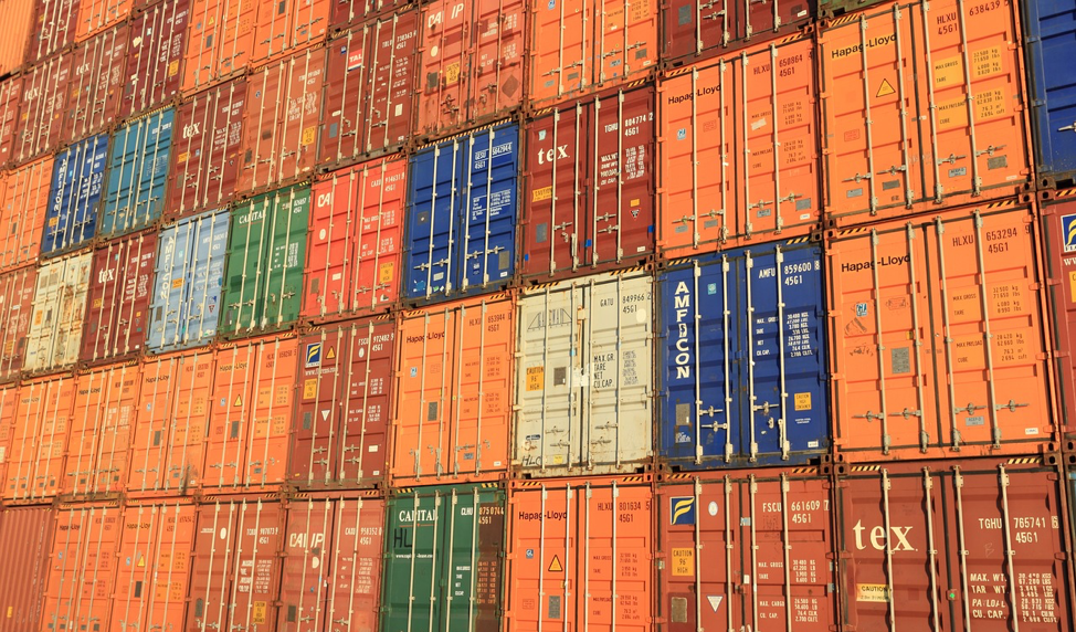 Six Supply Chain Models: Types, Examples and How to Choose the Right One